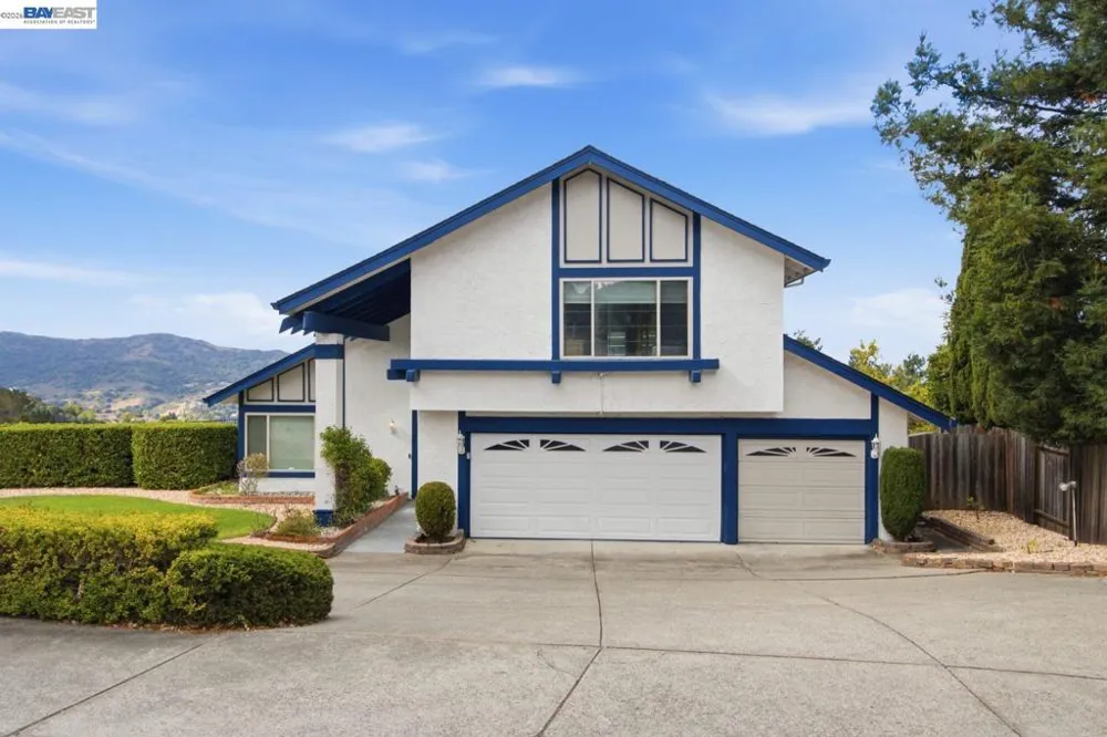 3814 Painted Pony Rd El Sobrante, CA 94803