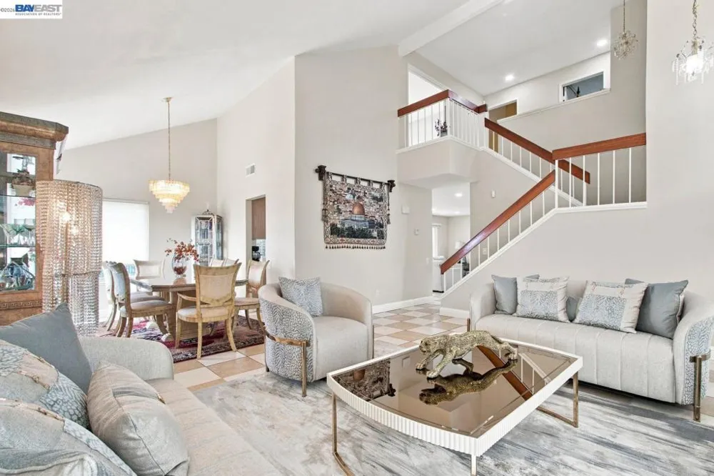 3814 Painted Pony Rd El Sobrante, CA 94803