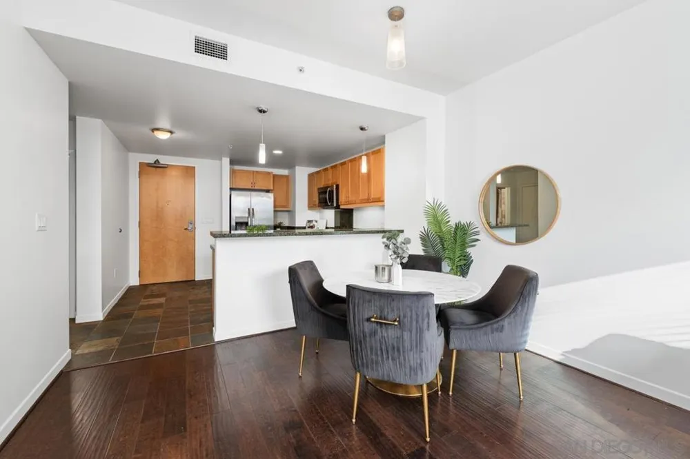 1150 J St #614 San Diego, CA 92101