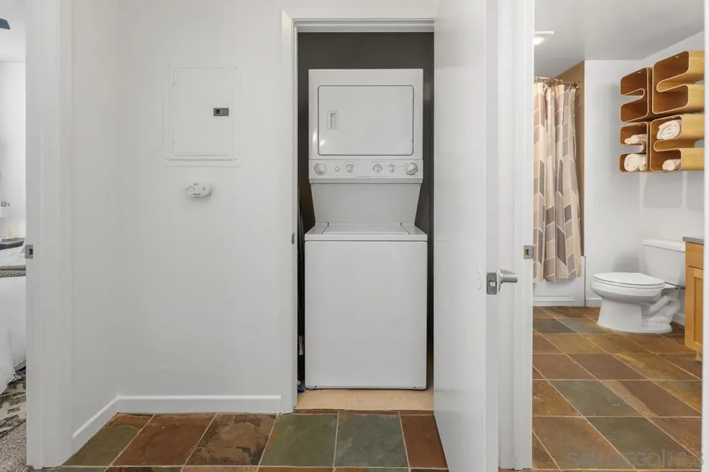 1150 J St #614 San Diego, CA 92101
