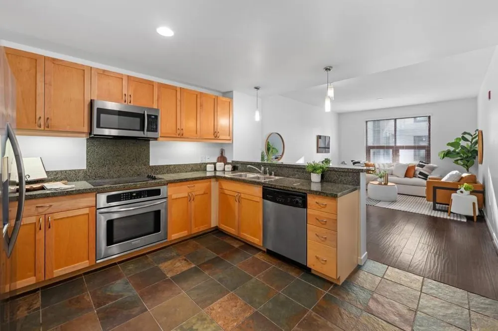 1150 J St #614 San Diego, CA 92101