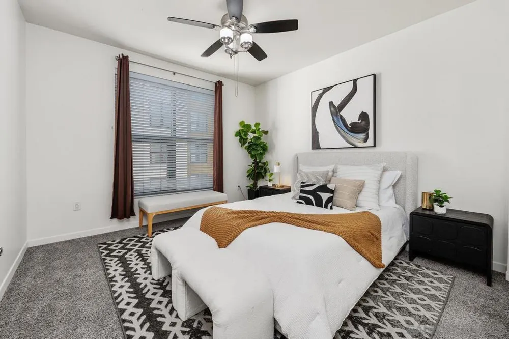 1150 J St #614 San Diego, CA 92101