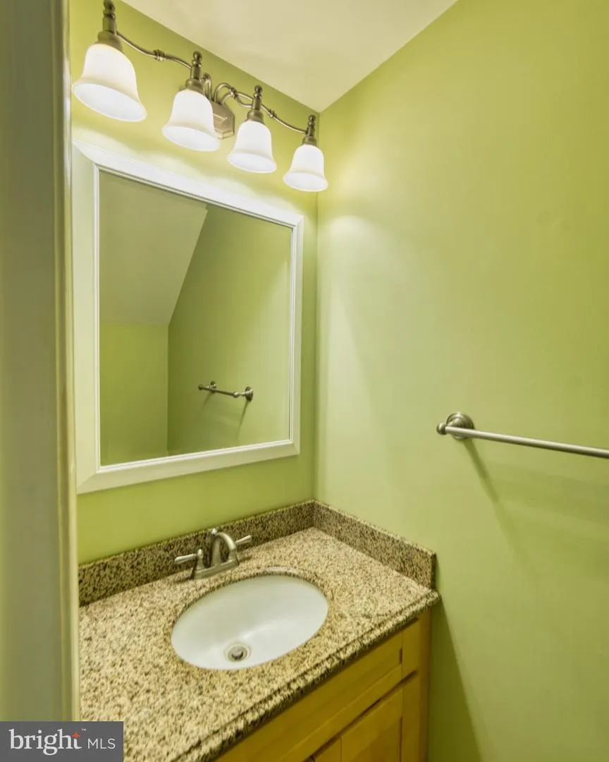 6005 BRIDGEPOINTE DRIVE Chester, MD 21619