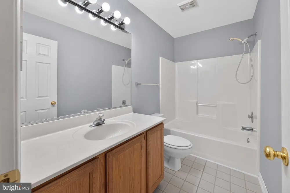 6005 BRIDGEPOINTE DRIVE Chester, MD 21619