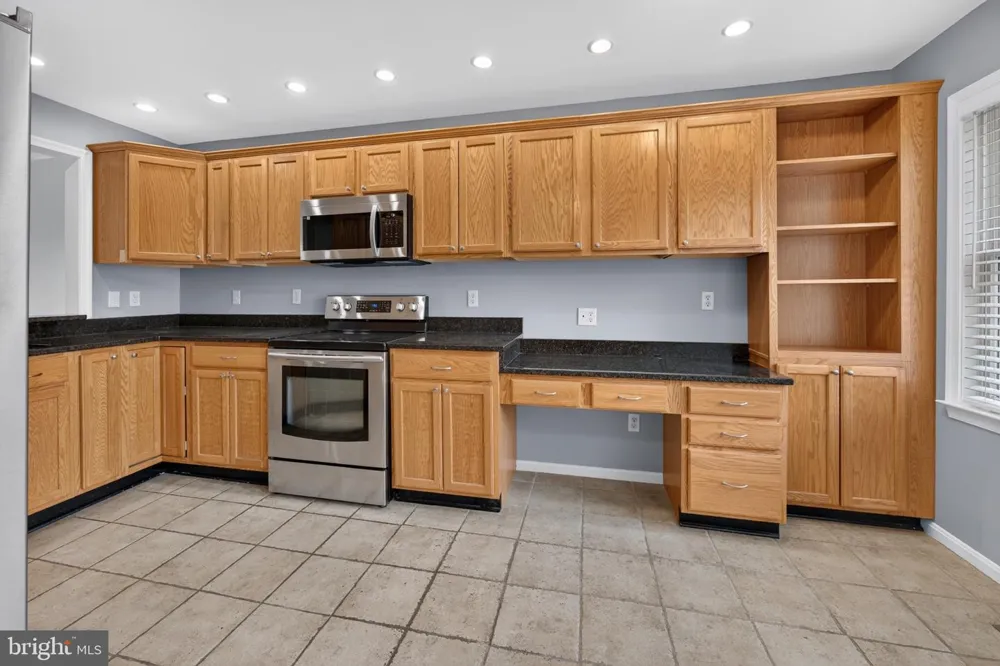 6005 BRIDGEPOINTE DRIVE Chester, MD 21619