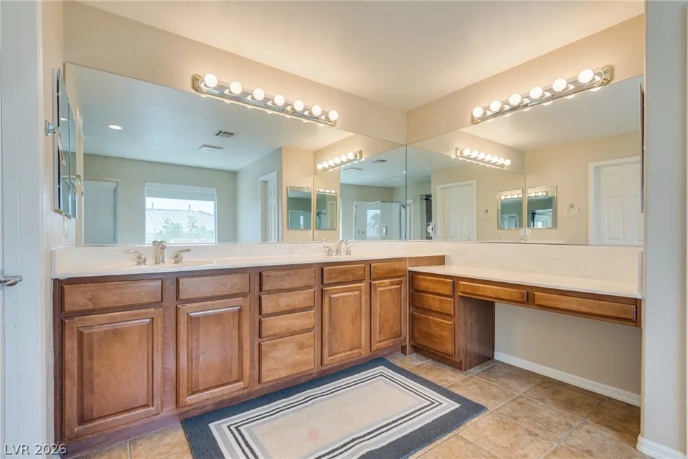 11425 Via Spiga Drive Las Vegas, NV 89138