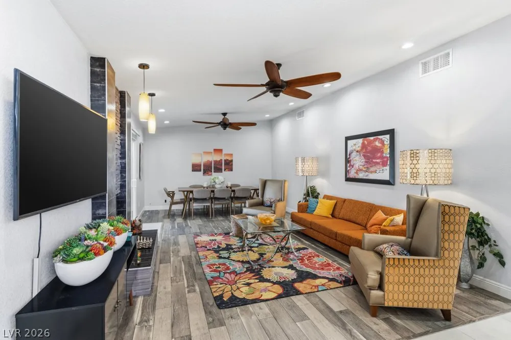 3327 Seminole Circle Las Vegas, NV 89169