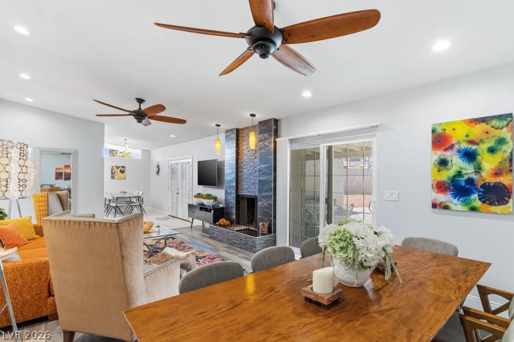 3327 Seminole Circle Las Vegas, NV 89169