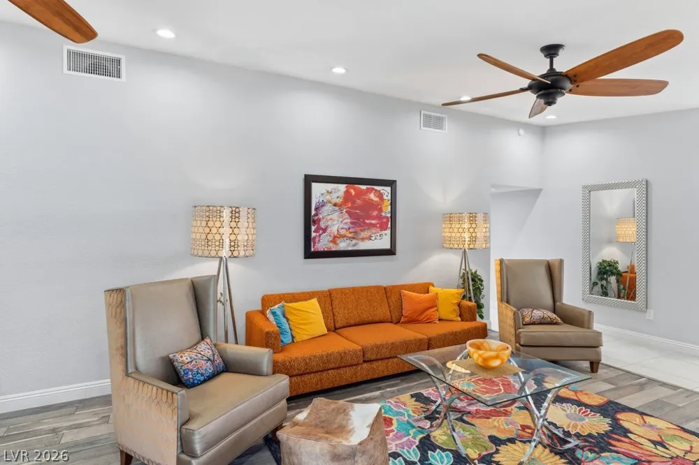 3327 Seminole Circle Las Vegas, NV 89169