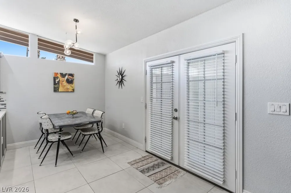 3327 Seminole Circle Las Vegas, NV 89169