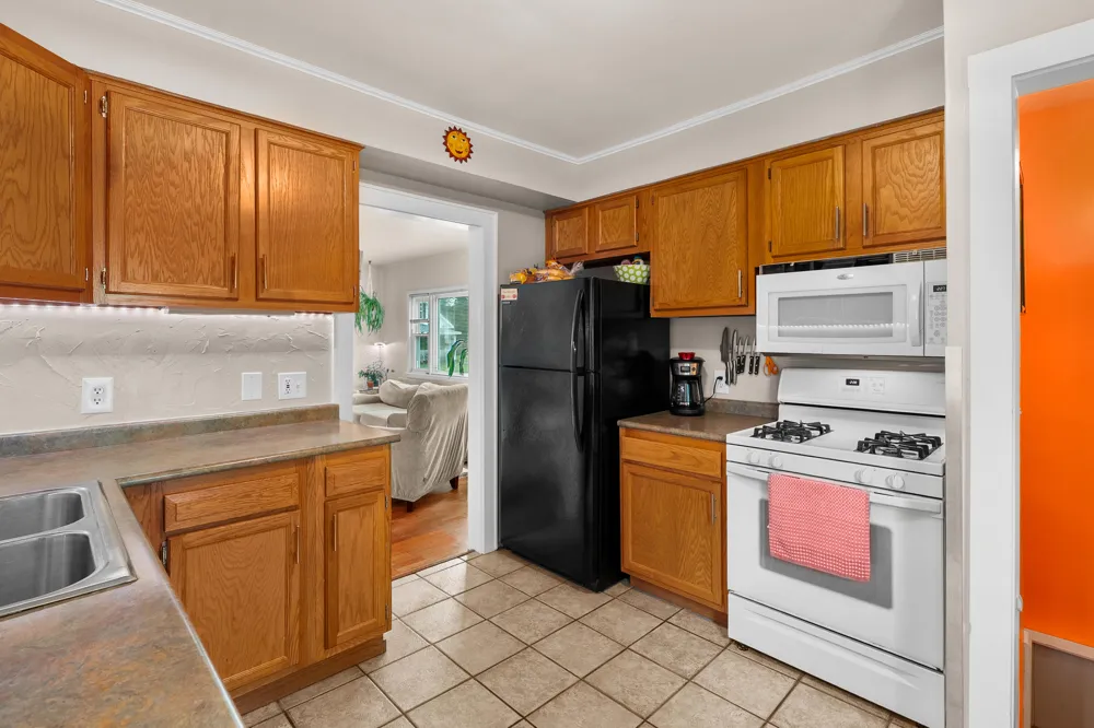 152 Albany Street Kalamazoo City, MI 49001