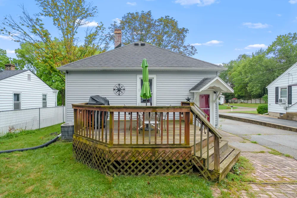 152 Albany Street Kalamazoo City, MI 49001