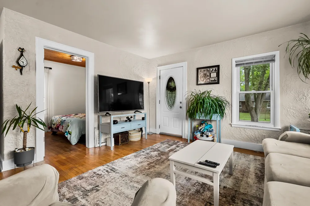 152 Albany Street Kalamazoo City, MI 49001