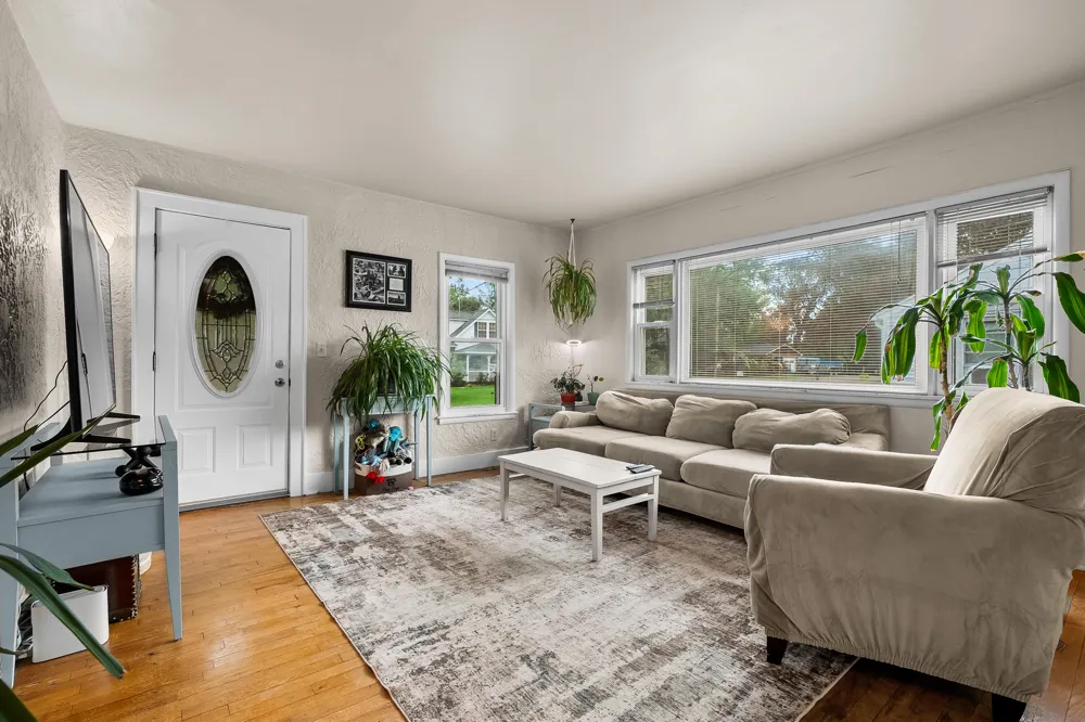 152 Albany Street Kalamazoo City, MI 49001