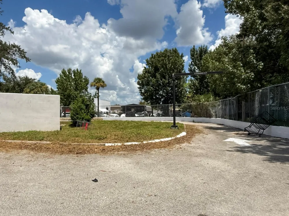 7155 S ORANGE BLOSSOM TRAIL Orlando, FL 32809