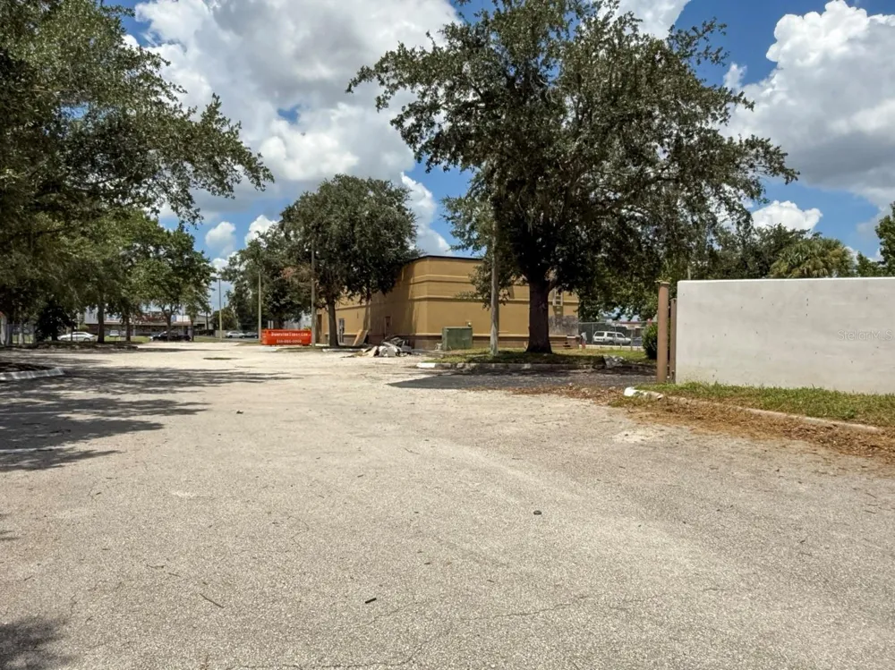 7155 S ORANGE BLOSSOM TRAIL Orlando, FL 32809