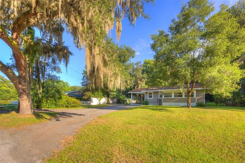 355 W WISCONSIN AVENUE Orange City, FL 32763