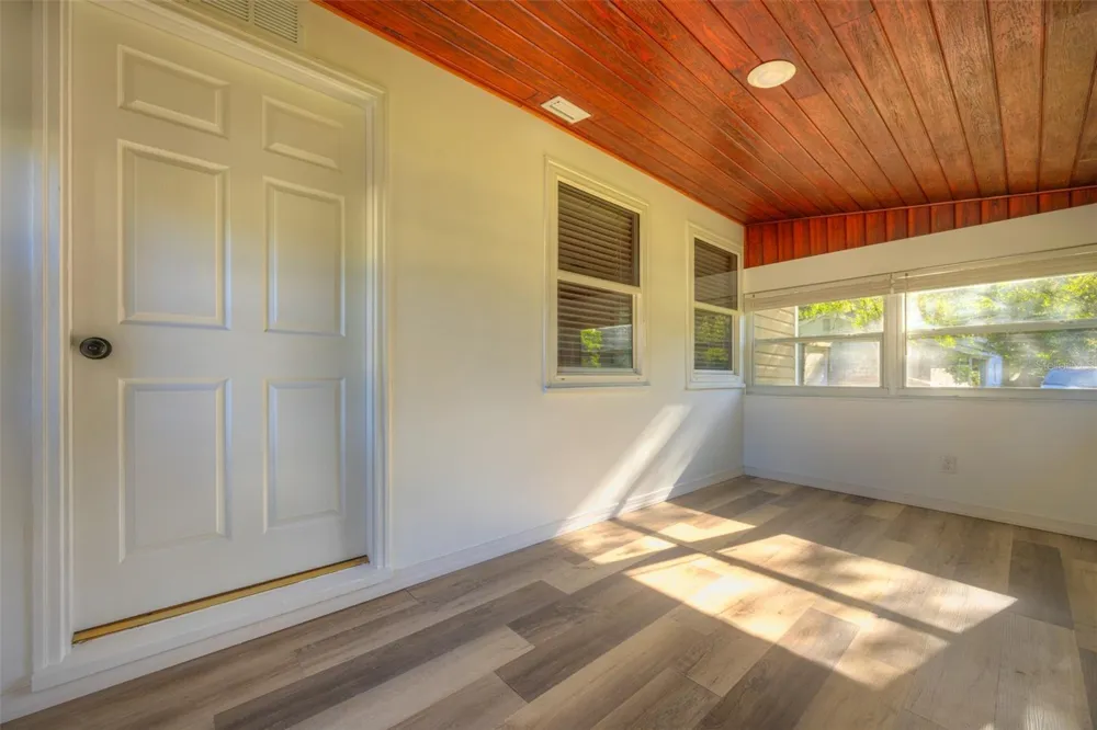 355 W WISCONSIN AVENUE Orange City, FL 32763