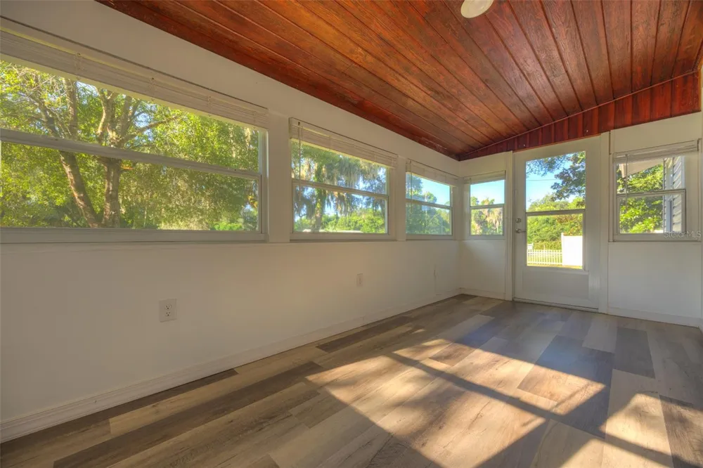 355 W WISCONSIN AVENUE Orange City, FL 32763