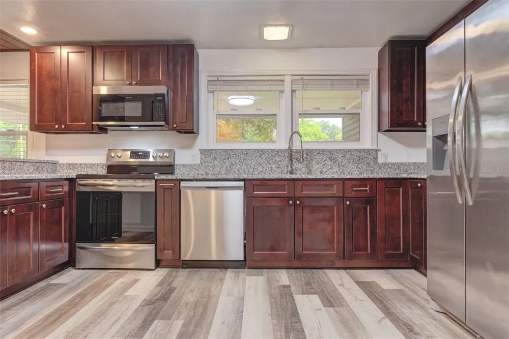355 W WISCONSIN AVENUE Orange City, FL 32763