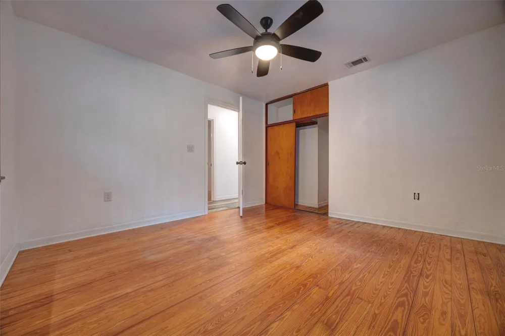 355 W WISCONSIN AVENUE Orange City, FL 32763