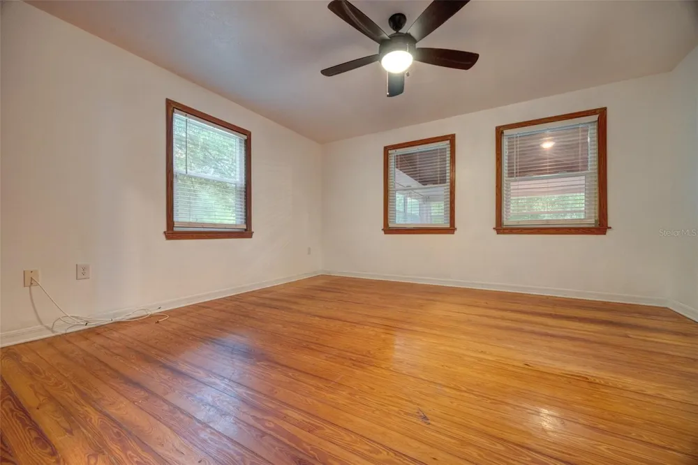355 W WISCONSIN AVENUE Orange City, FL 32763