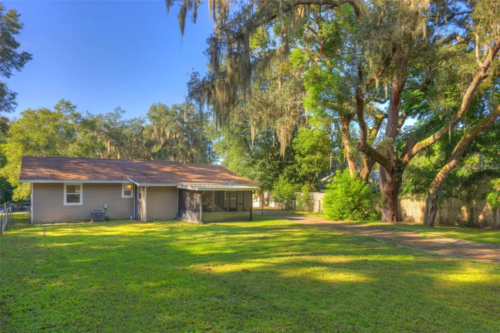 355 W WISCONSIN AVENUE Orange City, FL 32763