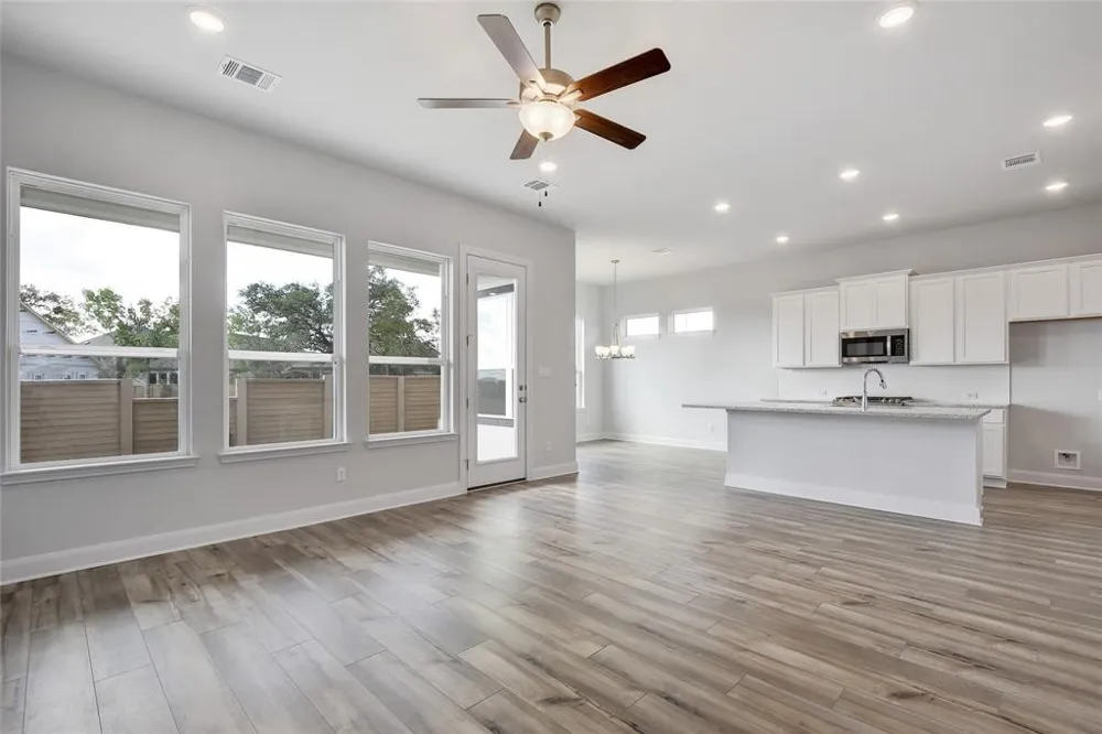 112 Revere Drive Kyle, TX 78640