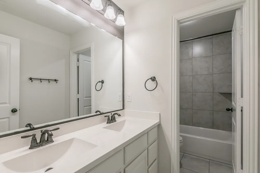 405 Marbrook Court Fort Worth, TX 76131
