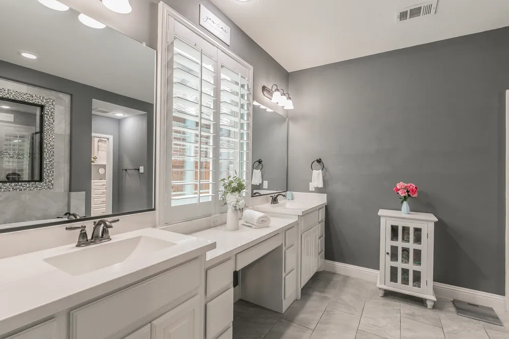 405 Marbrook Court Fort Worth, TX 76131
