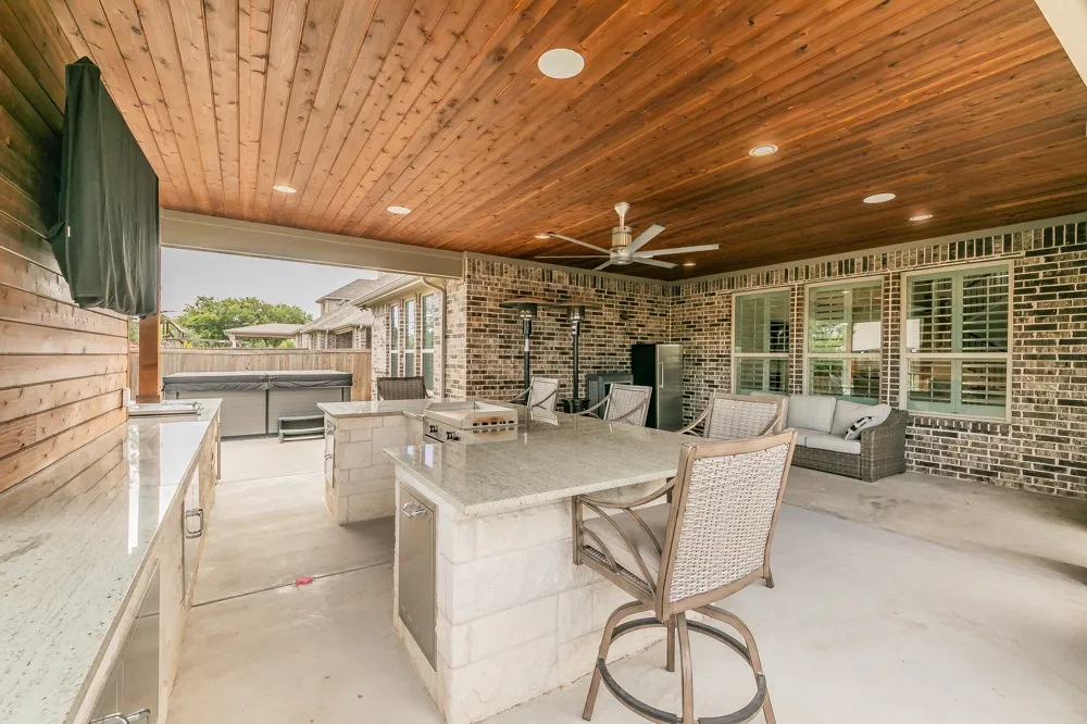 405 Marbrook Court Fort Worth, TX 76131
