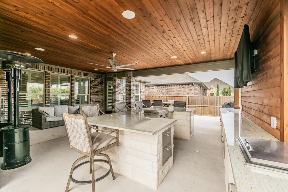 405 Marbrook Court Fort Worth, TX 76131