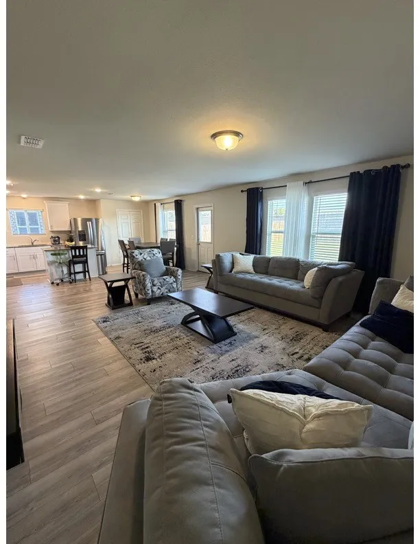 900 Shire Avenue Haslet, TX 76052