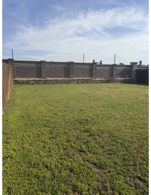 900 Shire Avenue Haslet, TX 76052