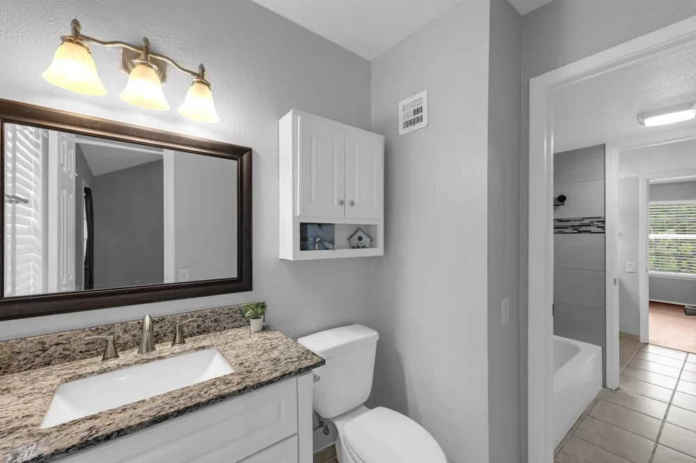 11710 Southlake Drive #6 Houston, TX 77077
