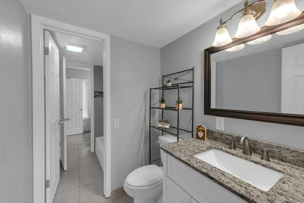 11710 Southlake Drive #6 Houston, TX 77077