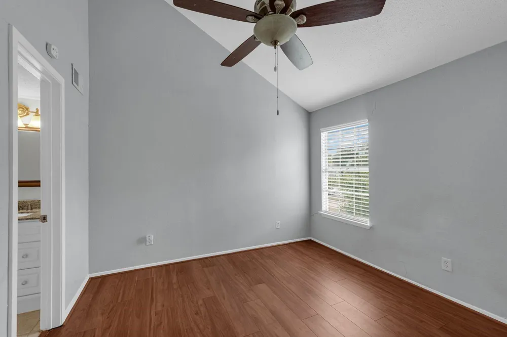 11710 Southlake Drive #6 Houston, TX 77077