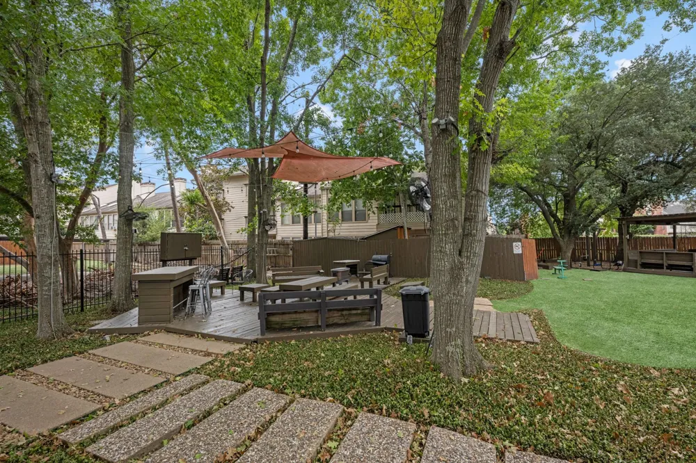 11710 Southlake Drive #6 Houston, TX 77077
