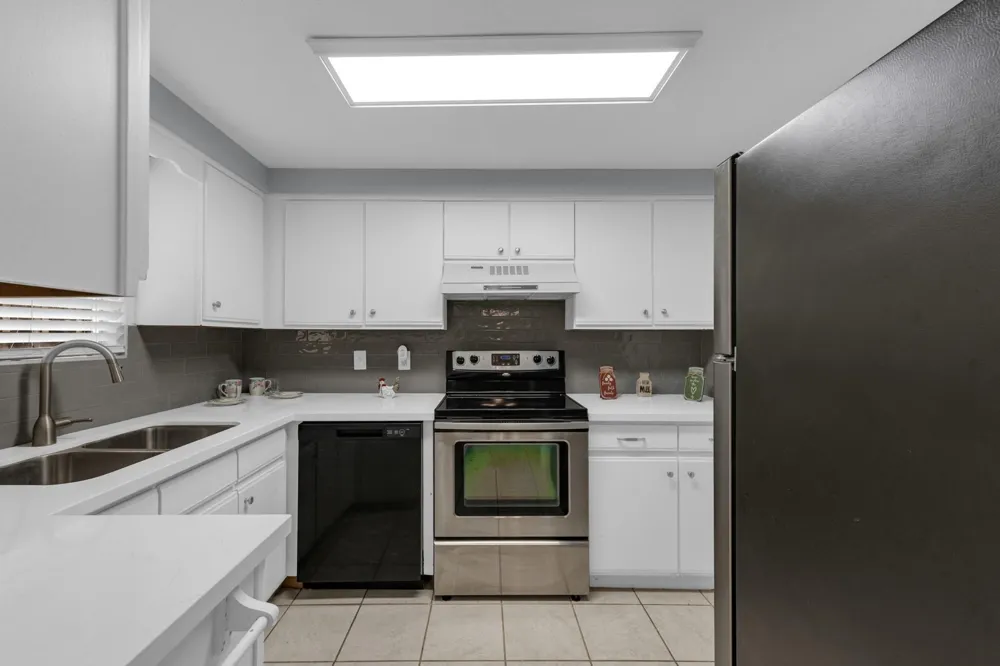 11710 Southlake Drive #6 Houston, TX 77077