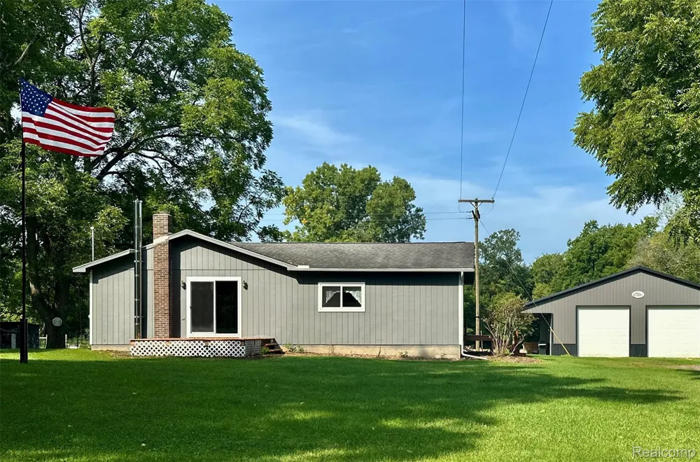 4520 Dutton Road Iosco Township, MI 48137