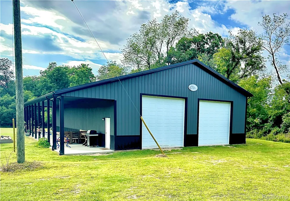 4520 Dutton Road Iosco Township, MI 48137