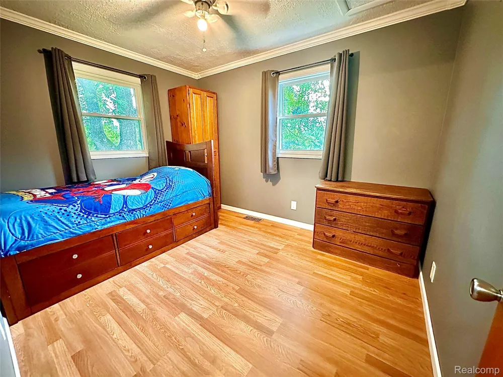 4520 Dutton Road Iosco Township, MI 48137