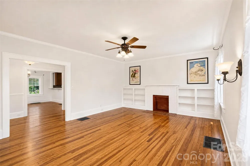 638 Carolina Avenue Gastonia, NC 28052