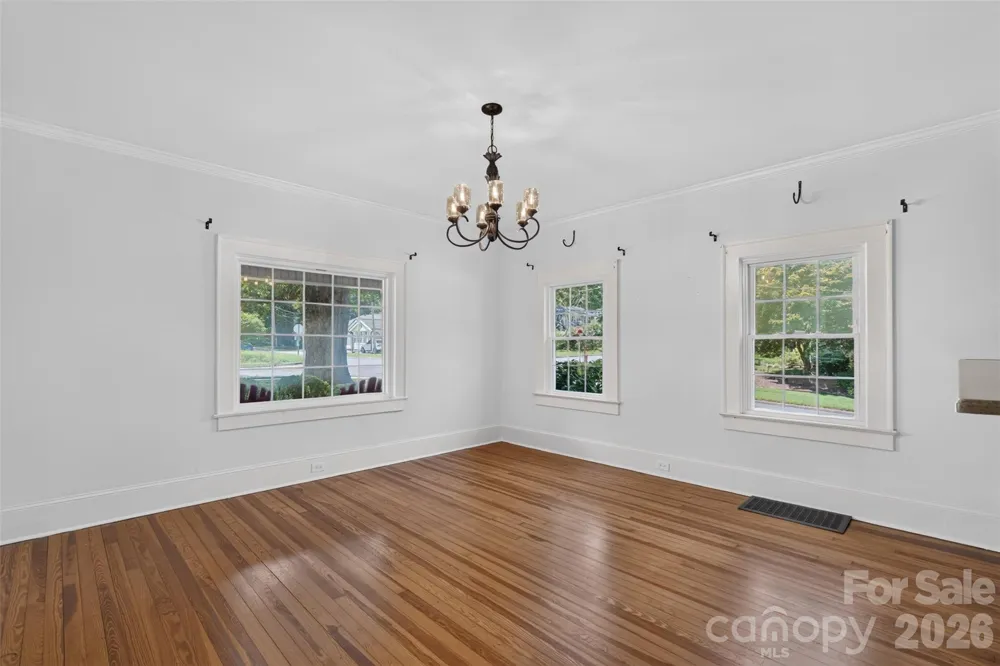 638 Carolina Avenue Gastonia, NC 28052