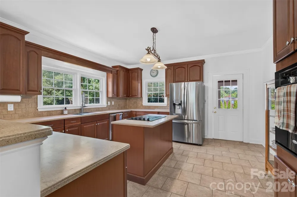 638 Carolina Avenue Gastonia, NC 28052