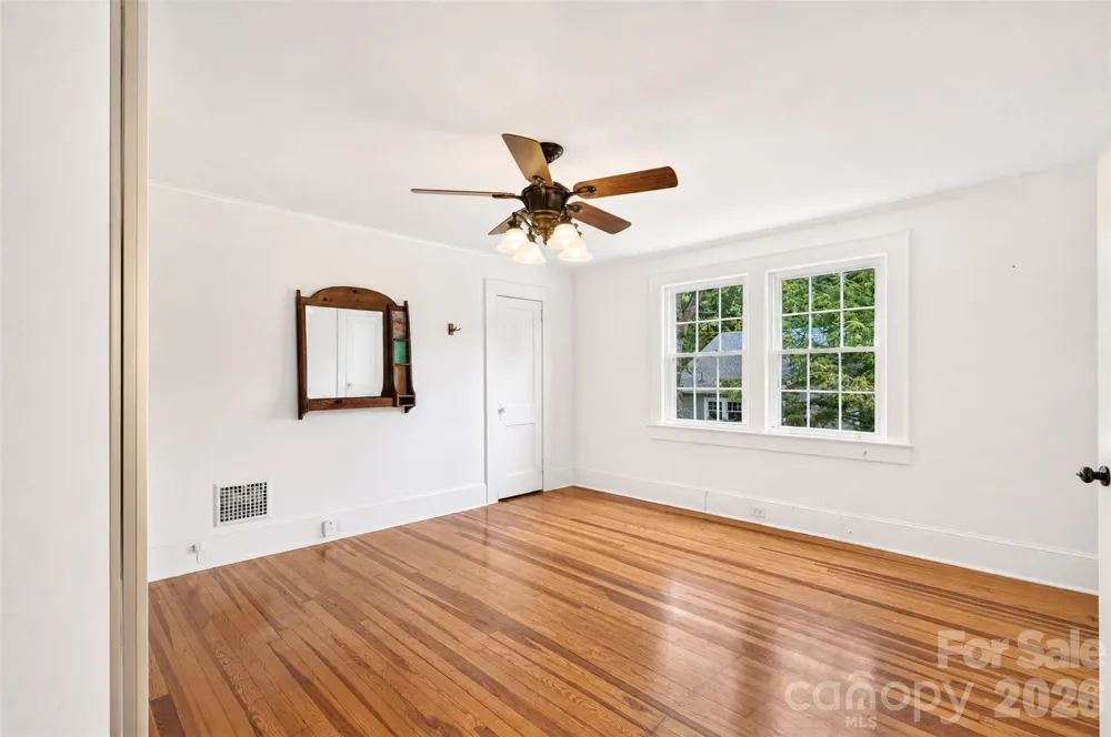 638 Carolina Avenue Gastonia, NC 28052