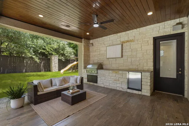 1911 Far Niente San Antonio, TX 78258