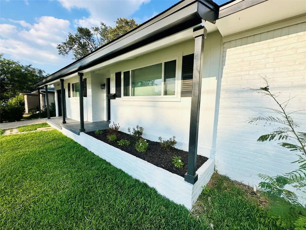 2116 Pinecrest Drive Tyler, TX 75701