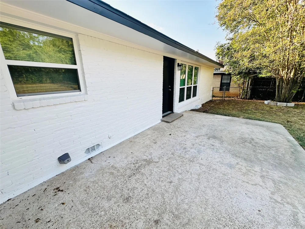 2116 Pinecrest Drive Tyler, TX 75701