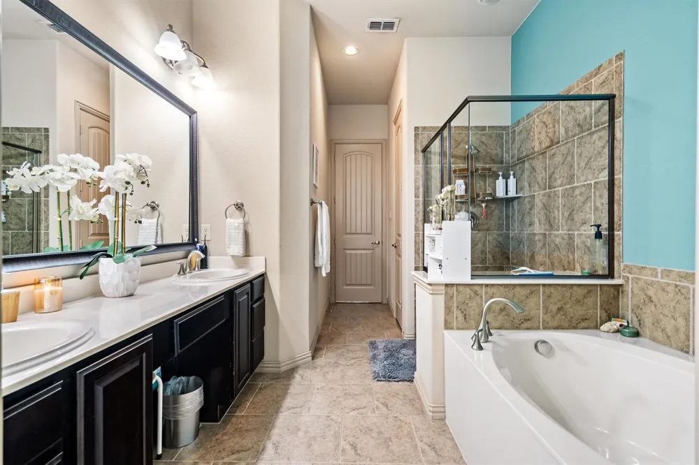 2459 Embleton Drive Lewisville, TX 75067